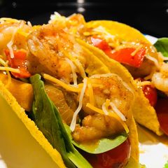 A picture of Shrimp 🍤 Tacos 🌮.