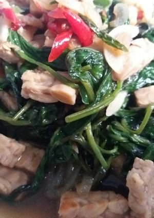 Foto resep Tumis Kangkung Petis Terasi