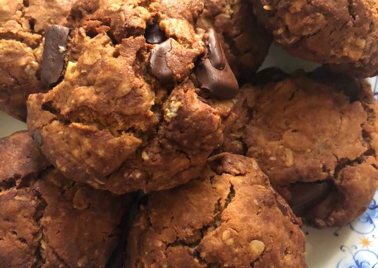 Steps to Make Perfect Oatmeal Chickpea Chocolate Chip Cookies 😎