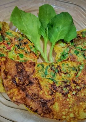अंडा पालक आम्लेट😋 (anda palak omlette recipe in marathi) रेसिपी चे मुख्य फोटो