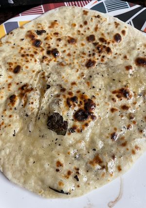 A picture of Egg paratha.