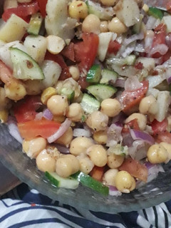 A picture of Chana salad.