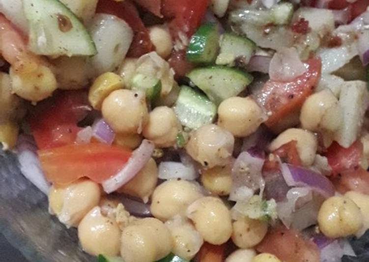 Recipe of Refreshing Chana salad
