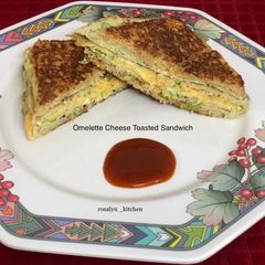 A picture of Omelette Cheese Toasted Sandwich.