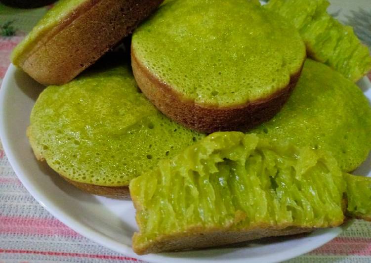 Bika Ambon Pandan Mini yang lagi Hitz kenyal endess