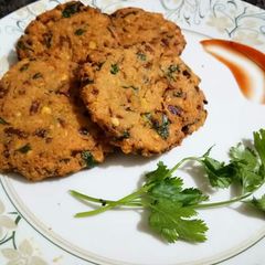 A picture of Chana dal vada.
