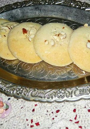 A picture of Eggless Coconut and Almond cookies.