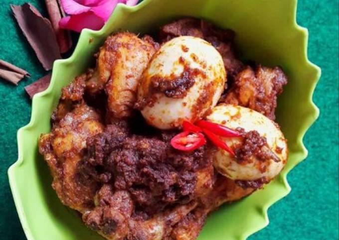 Rendang ayam + telur padang