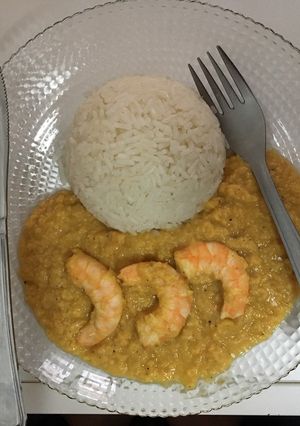 Una foto de Picante de garbanzo con gambas 🦐🍽