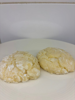 Una foto de Galletitas de limón y azúcar impalpable