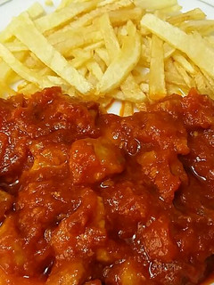 Una foto de Carne de cerdo 🐷 con tomate🍅🍅 a mi manera