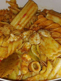 Una foto de Macarrones gigantes con sofrito