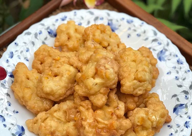Bagaimana Menyiapkan Sweet Bakwan Jagung, Sempurna