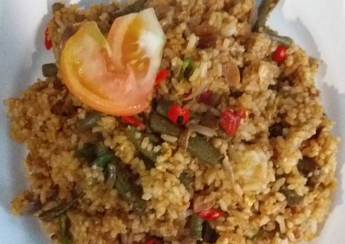 Nasi goreng ebi kacang panjang