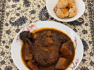 خورش کدوحلوایی با مرغ و رب انار