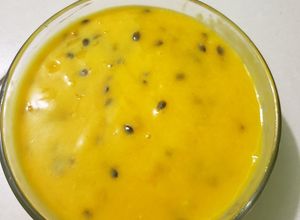 Una foto de Crema de maracuyá