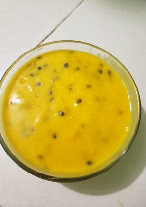Una foto de Crema de maracuyá
