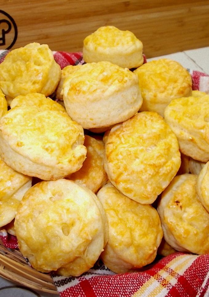 Villámgyors sajtos pogácsa recept fotója
