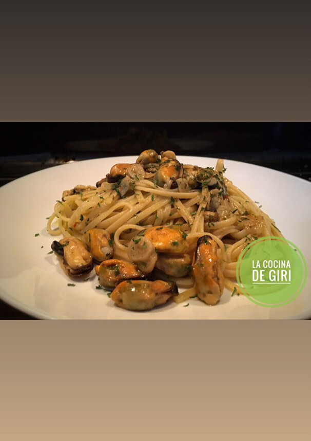 Una foto de Linguine Con Mejillones en Mantequilla & Ajo