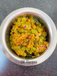 வேர்க்கடலை புடலங்காய் பொரியல் (Verkadalai pudalangai Poriyal recipe in Tamil) செய்முறை முக்கிய புகைப்படம்