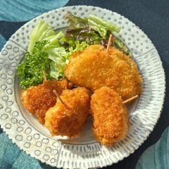 A picture of Kushi Katsu (Fried Pork Skewers).