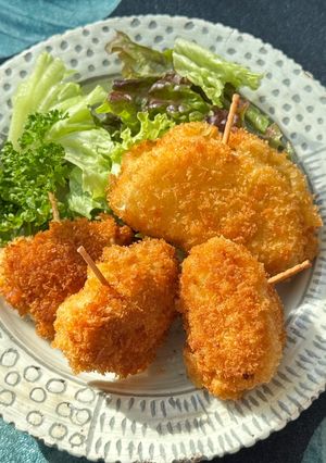 A picture of Kushi Katsu (Fried Pork Skewers).