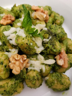 Una foto de Gnocchi al pesto de Garbanzos 🌿