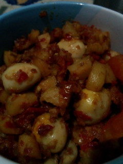 Foto resep Balado Kentang Telur Puyuh