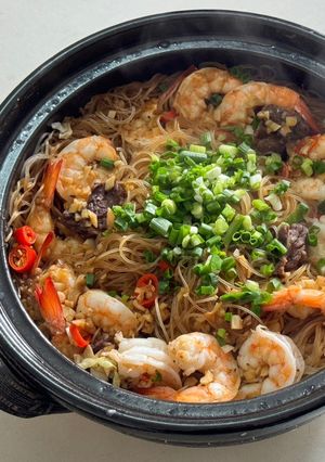 鮮蝦蒜蓉粉絲煲 的食譜成品照片