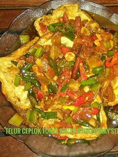 Foto resep Telor Ceplok Tumis Kecap