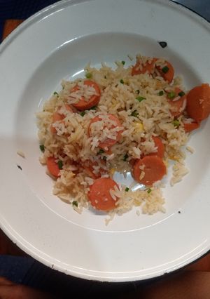 รูปของ ข้าวผัดไส้กรอก