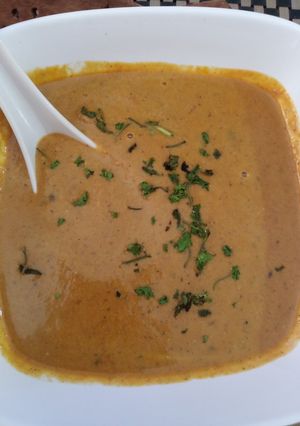 બિરયાની ગ્રેવી (Biriyani Gravy Recipe In Gujarati) રેસીપી મુખ્ય ફોટો