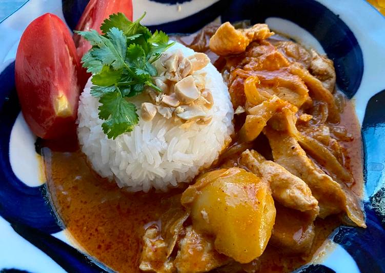 Easiest Way to Make Award-winning Thai Massaman Curry