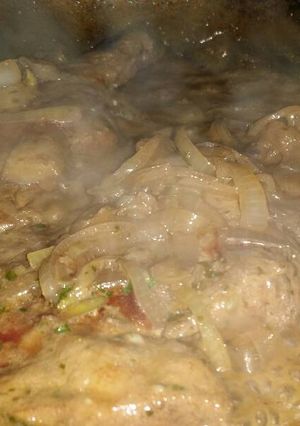 Una foto de Hígado encebollado 😋
