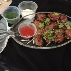 A picture of Bajray k atay ke kabab.