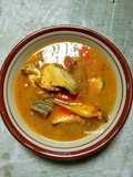 Bau Piapi (ikan kuah khas Mandar)