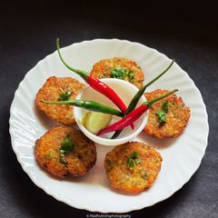 A picture of Cauliflower Nimki.