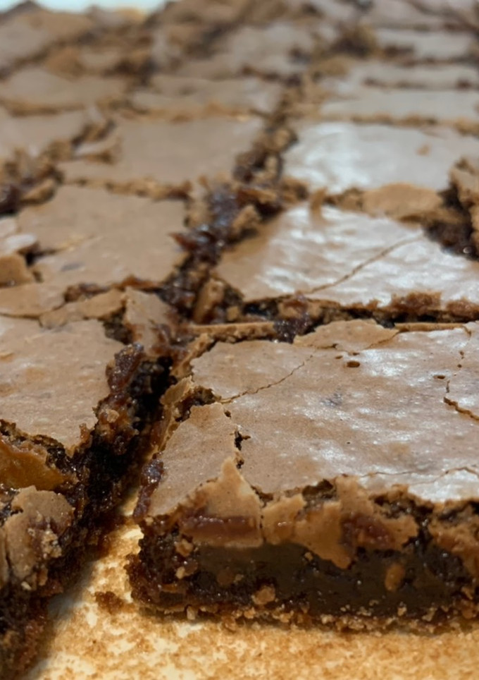 Una foto de Brownies costra por fuera y húmedos por dentro