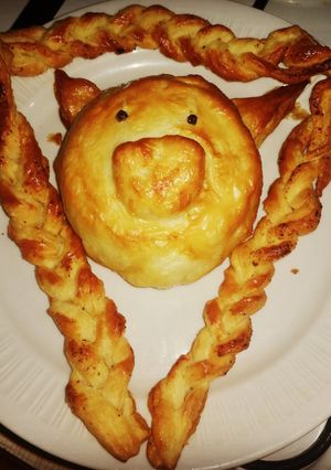 Camambert-es szilveszteri malacka recept fotója