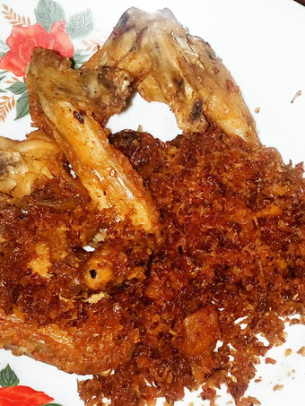 Langkah Mudah untuk Membuat Ayam serundeng gurih manis Murah