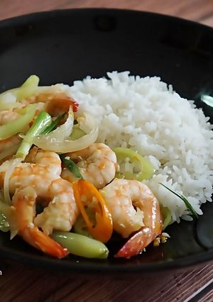 รูปของ ข้าวราดกุ้งผัดพริกหยวก