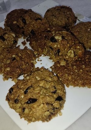 A picture of Oats Cranberry and Nuts Cookies.
