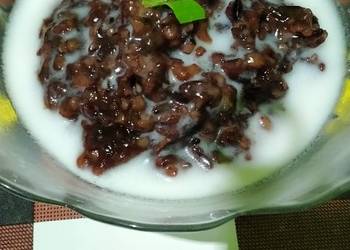 Resep Unik Bubur ketan item siram santan Ala Restoran