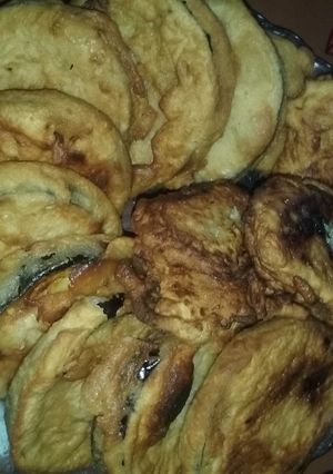 Una foto de Berenjenas a la romana y croquetas de zanahoria (vegano)