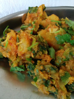A picture of Spring onion potato Sabji.