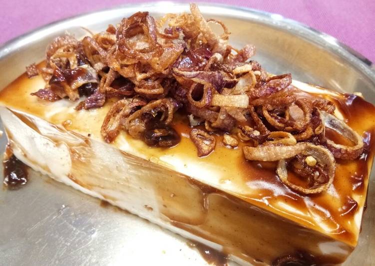 Simple Way to Prepare Quick Steamed Tofu with Fried Shallots and Oyster Sauce