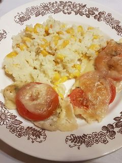 Csirke caprese kukoricás rizzsel recept fotója