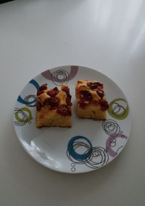 Meggyes tejfölös pite recept fotója