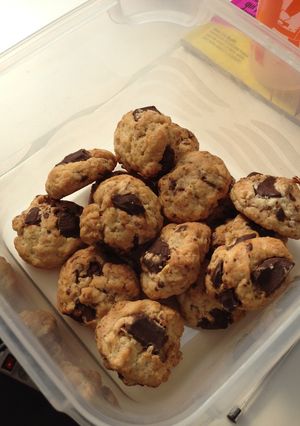 Une photo de Cookies à la banane et aux pépites de chocolat