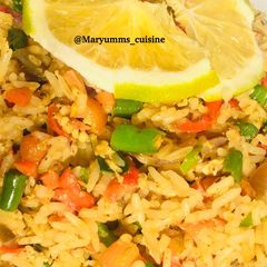 A picture of Chinese fried rice.